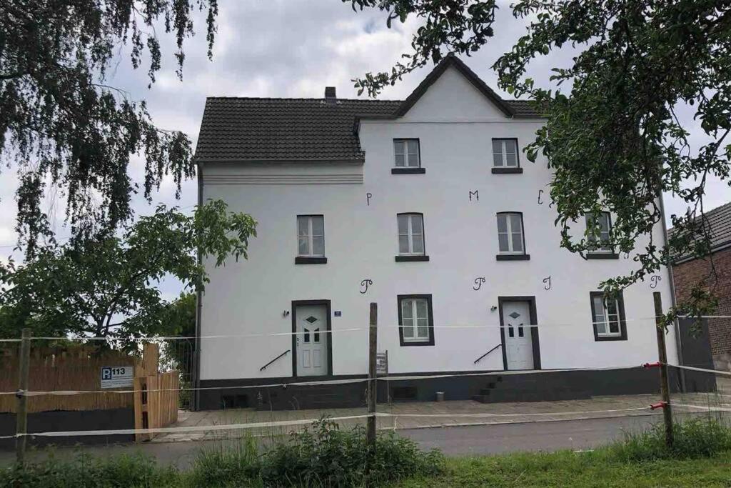 Idyllische Ferienwohnung Mit Rheinblick Appartement *